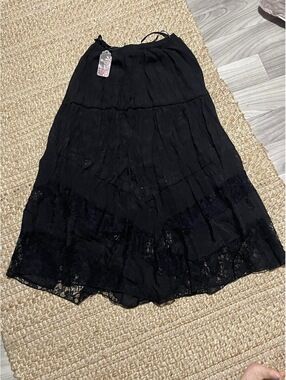 Black Floral Lace Boho Skirt – Size Small